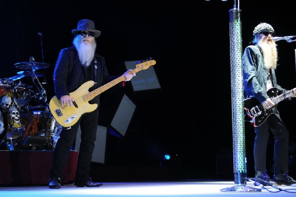 ZZ Top at The Backyard, Austin Texas (Bee Caves) 04/25/10