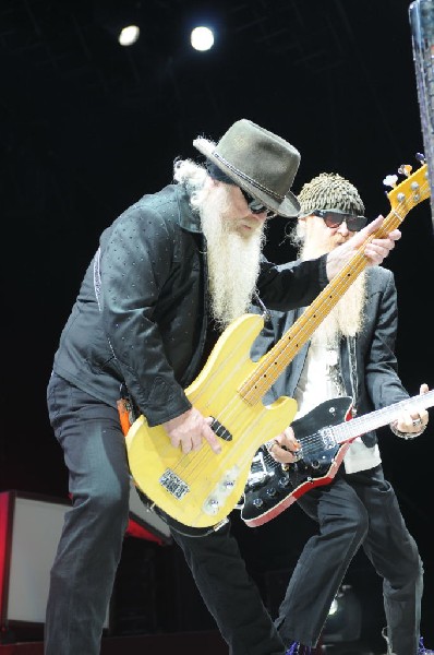 ZZ Top at The Backyard, Austin Texas (Bee Caves) 04/25/10