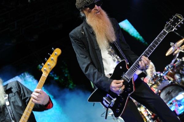 ZZ Top at The Backyard, Austin Texas (Bee Caves) 04/25/10