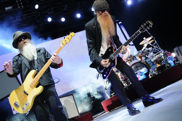 ZZ Top at The Backyard, Austin Texas (Bee Caves) 04/25/10