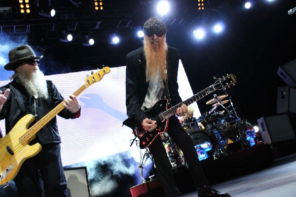 ZZ Top at The Backyard, Austin Texas (Bee Caves) 04/25/10