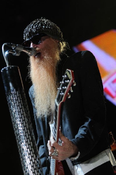 ZZ Top at The Backyard, Austin Texas (Bee Caves) 04/25/10