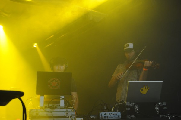 Beats Antique at La Zona Rosa