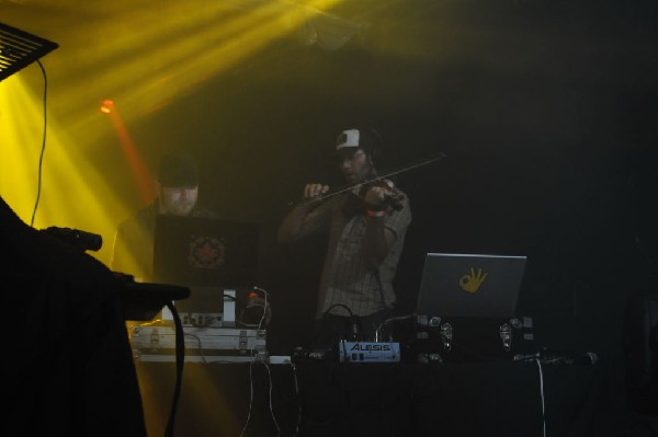 Beats Antique at La Zona Rosa