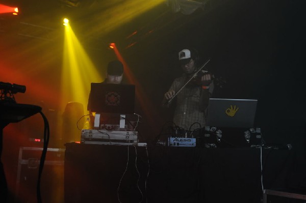 Beats Antique at La Zona Rosa