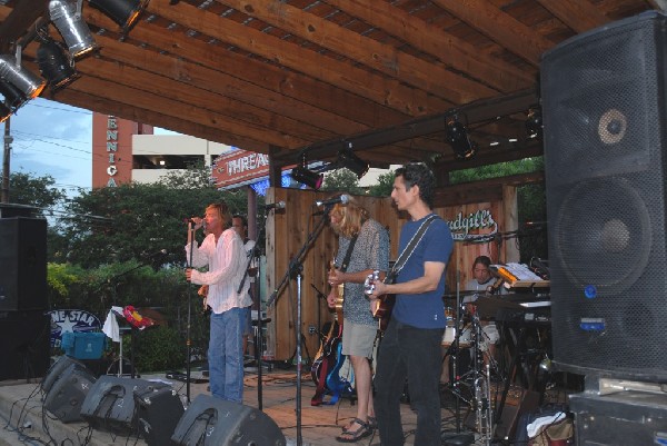 Dukes of Simpleton at Threadgills