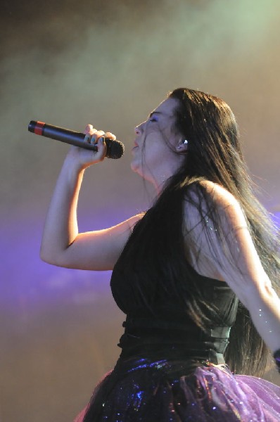 Evanescence at Stubb's BarBQ, Austin, Texas 04/17/12 - photo by Jeff Barrin