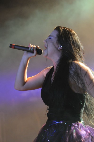 Evanescence at Stubb's BarBQ, Austin, Texas 04/17/12 - photo by Jeff Barrin