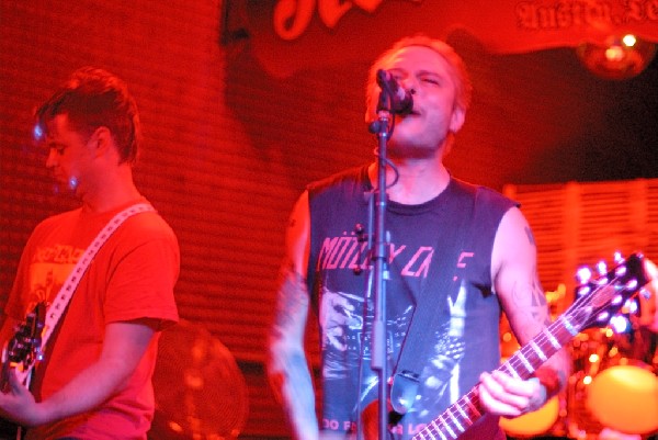 Knocked Out Stiffs at Red Eyed Fly, Austin