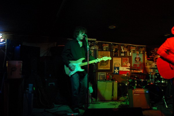 Michael Thomas at Poodies Hilltop Roadhouse, Spicewood Tx