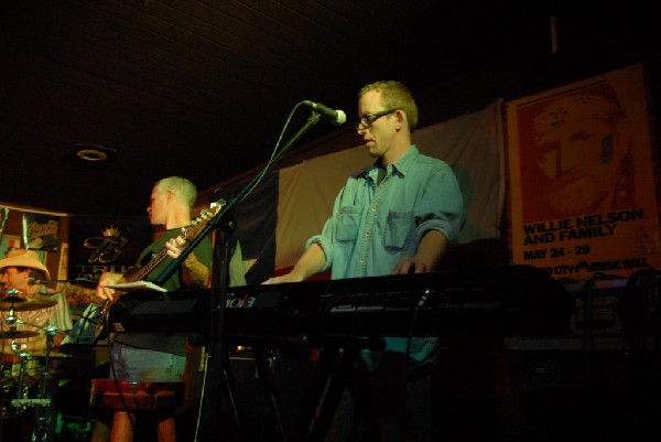 Michael Thomas at Poodies Hilltop Roadhouse, Spicewood Tx