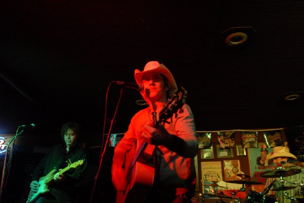 Michael Thomas at Poodies Hilltop Roadhouse, Spicewood Tx