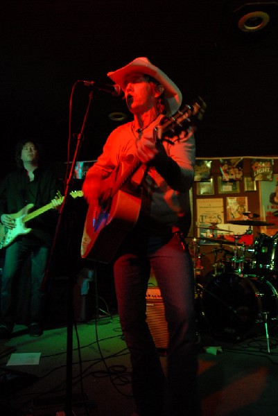 Michael Thomas at Poodies Hilltop Roadhouse, Spicewood Tx