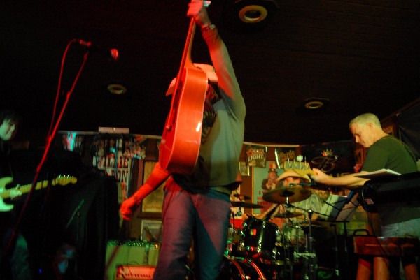 Michael Thomas at Poodies Hilltop Roadhouse, Spicewood Tx