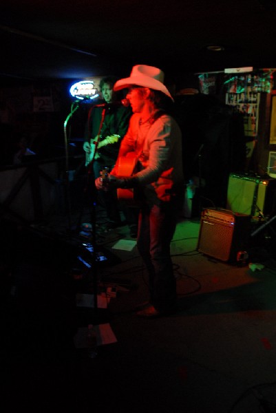 Michael Thomas at Poodies Hilltop Roadhouse, Spicewood Tx