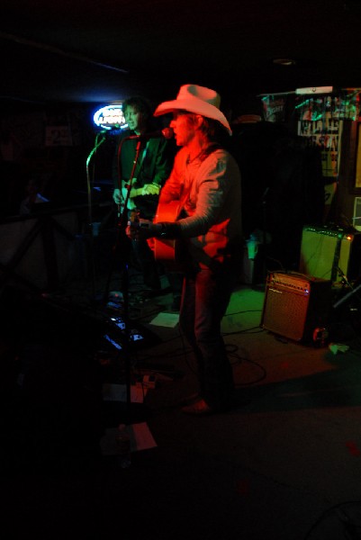 Michael Thomas at Poodies Hilltop Roadhouse, Spicewood Tx