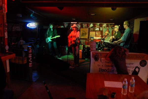 Michael Thomas at Poodies Hilltop Roadhouse, Spicewood Tx