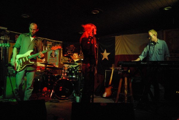 Paula Nelson Band at Poodies Hilltop Roadhouse, Spicewood Tx