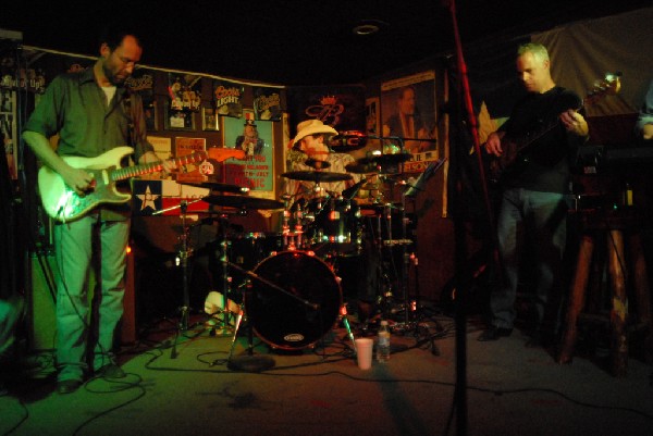 Paula Nelson Band at Poodies Hilltop Roadhouse, Spicewood Tx