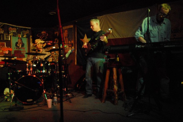 Paula Nelson Band at Poodies Hilltop Roadhouse, Spicewood Tx