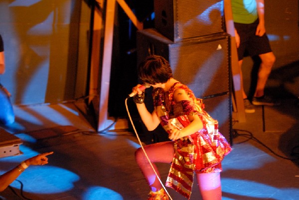 Yeah Yeah Yeahs at Stubb's BarBQ, Austin, Tx